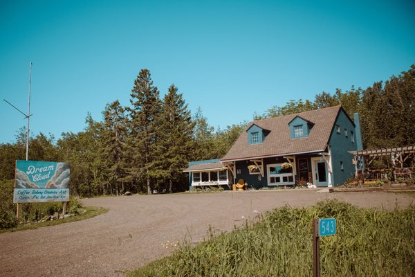 Dream Cloud Coffee Roasters by null