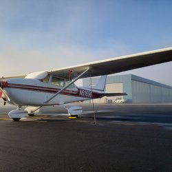 Petaluma Pilot Training Center - Morning dew on N61696!