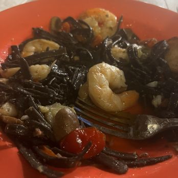 Iggies Oasis Restaurant - Dive Bars Near Me - Saint Thomas, Virgin Islands