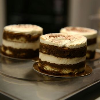Amigo's Bakery - Tiramisu - Bakeries Near Me - Philadelphia, Pennsylvania