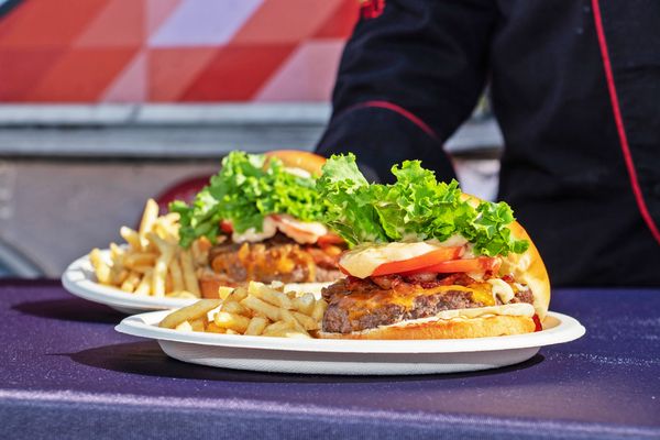 Aioli Gourmet Burgers by null