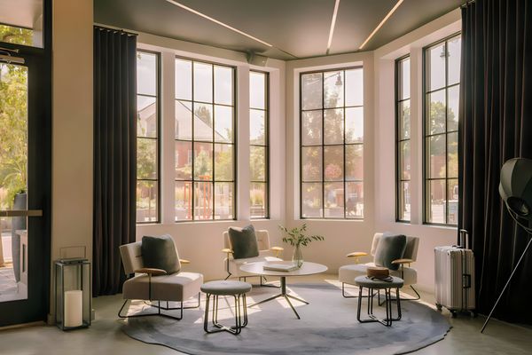 907 Main Hotel Central Square, Sonder by null