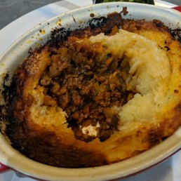 Barely any mashed potatoes and bleh flavor Barely any mashed potatoes and bleh flavor