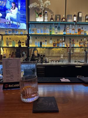 Tee Off Bar & Grill by null