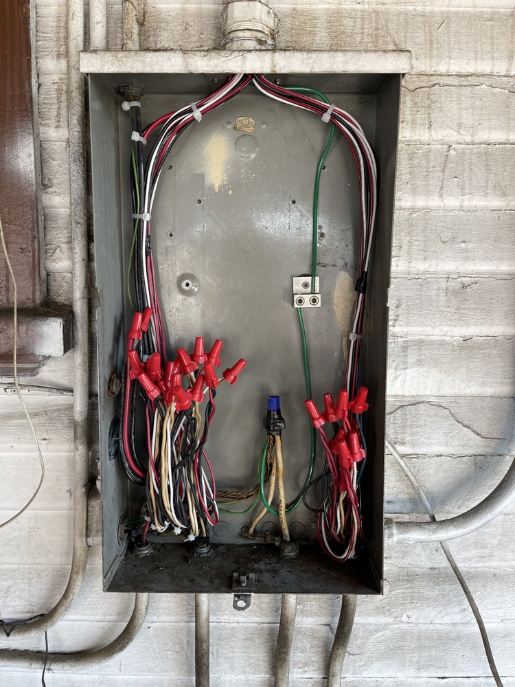 Slide of Electrical’s Finest