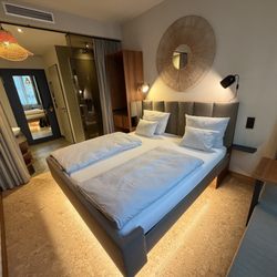 Hotel Cocoon