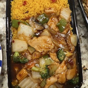 Great Wall - Szechuan Chicken Combination Platter - Chinese Near Me - Forked River, New Jersey Great Wall - Szechuan Chicken Combination Platter - Chinese Near Me - Forked River, New Jersey