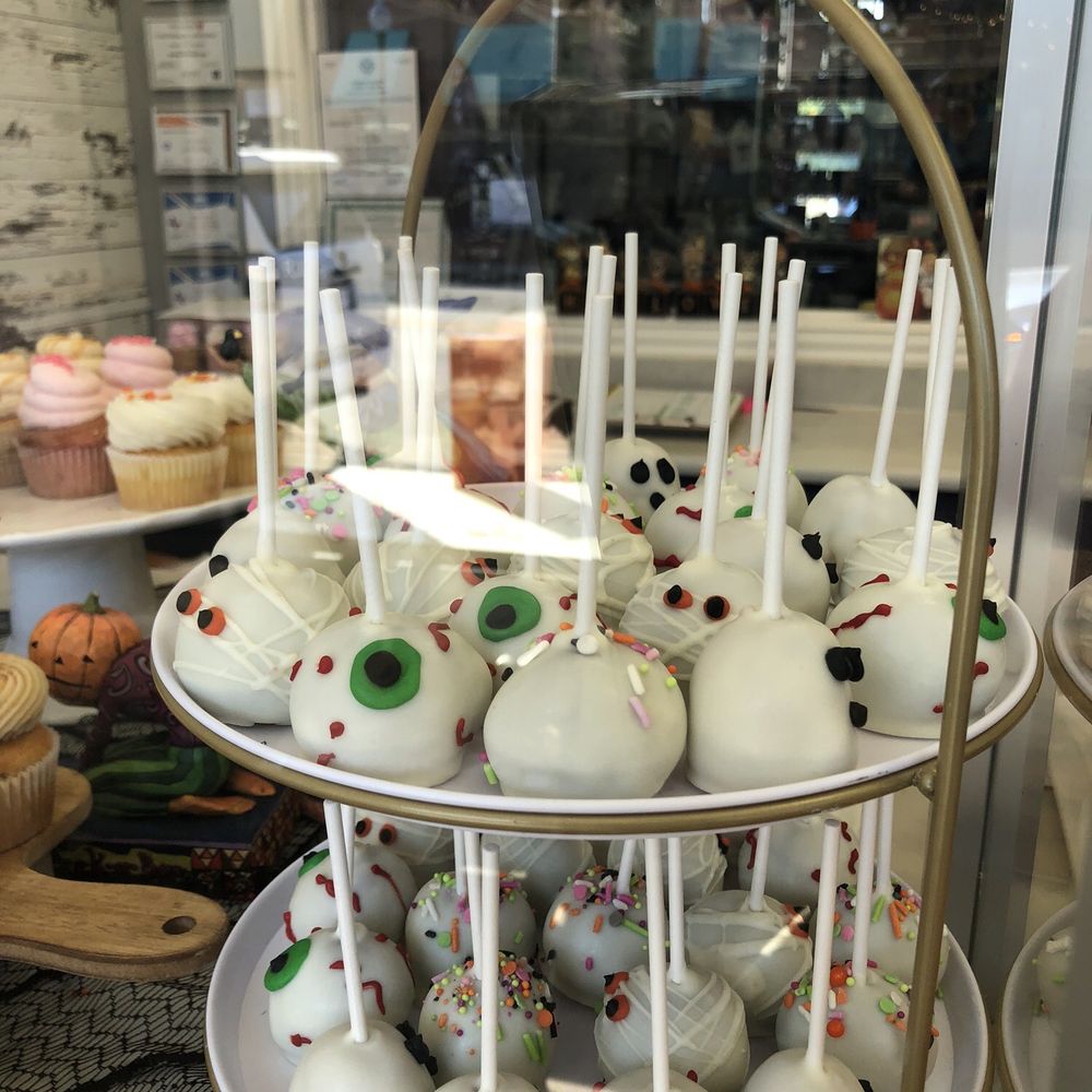 Legacy Cakes - Cake pops! - Bakeries Near Me - Grapevine, Texas Legacy Cakes - Cake pops! - Bakeries Near Me - Grapevine, Texas