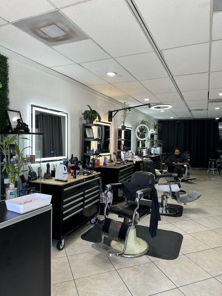 MO’S LUX Updated September 2024 9623 W Sample Rd, Coral