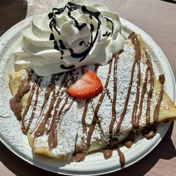 Café Crêpe Mammoth - Strawberry Fields Forever - Cafes Near Me - Mammoth Lakes, California