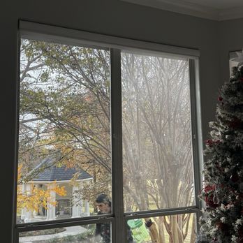 Stellar Window Cleaning - Cleaned windows vs dirty windows - Window Washing Near Me
