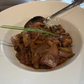 Rikki Tikki - Kadai Mushrooms, Bell Peppers, Red Onion - Indian Near Me - Toronto, Ontario Rikki Tikki - Kadai Mushrooms, Bell Peppers, Red Onion - Indian Near Me - Toronto, Ontario