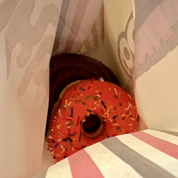 Pinkbox - Pink sprinkles and Cinnamon roll - Donuts Near Me - Las Vegas, Nevada Pinkbox - Pink sprinkles and Cinnamon roll - Donuts Near Me - Las Vegas, Nevada