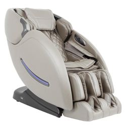 Nails By Erica Yuen - Oh the massage chair really comfortable. Relax all my body. Love it love it.