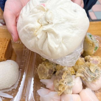 Good Luck Dim Sum - Large Steam Bun - Chinese Near Me - San Francisco, California Good Luck Dim Sum - Large Steam Bun - Chinese Near Me - San Francisco, California