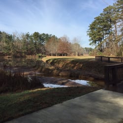 McGinnis Reserve Lake & Walking Trail