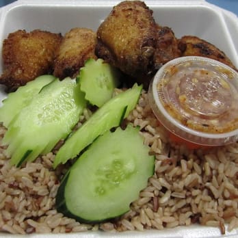 Bangkok Chef - Fried chicken with brown rice - Thai Near Me - Honolulu, Hawaii