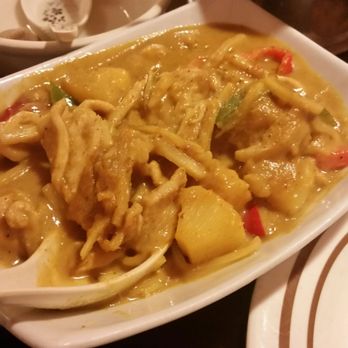 Asian Garden - Chicken curry...missing the chicken - Sushi Bars Near Me - Alamogordo, New Mexico