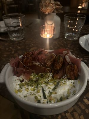 Bedford Post Tavern by null