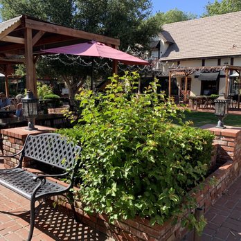 Cafe Dolce - 6/20/23 very pretty outdoor setting - Coffee & Tea Near Me - Solvang, California