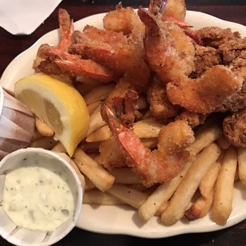 Pappadeaux Seafood Kitchen - Shrimp and chicken with stack of fries - Cajun/Creole Near Me - Grapevine, Texas Pappadeaux Seafood Kitchen - Shrimp and chicken with stack of fries - Cajun/Creole Near Me - Grapevine, Texas