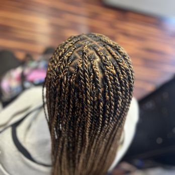 Alice Hair Braiding - Hair Stylists Near Me - Oak Forest, Illinois Alice Hair Braiding - Hair Stylists Near Me - Oak Forest, Illinois