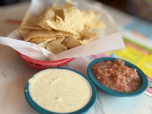 Chuy's by null