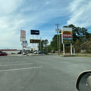 PARKER CLEANERS - 5543 McPhail St, Hope Mills, North Carolina - Laundry