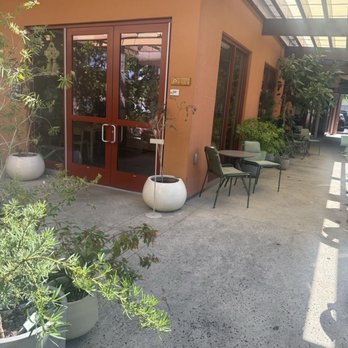 Ando - Coffee & Tea Near Me - Kailua, Hawaii