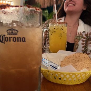 Los Aguachiles - Tamarindo Margarita and Passion fruit margarita - Seafood Near Me - Playa del Carmen, ROO