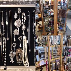 Willow House Vermont - Vintage jewelry!