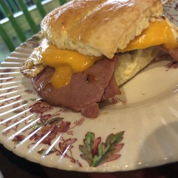 Sunrise Memphis - Jed Biscuit - Breakfast & Brunch Near Me - Memphis, Tennessee