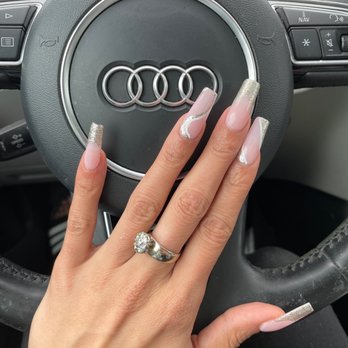 Acryliq Nails - What you see in this photo is ART HONEY. - Nail Salons Near Me - Canoga Park, California Acryliq Nails - What you see in this photo is ART HONEY. - Nail Salons Near Me - Canoga Park, California