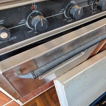 Niza Marine - Niza workmen broke oven door. - Boat Repair Near Me - Ensenada, BCN Niza Marine - Niza workmen broke oven door. - Boat Repair Near Me - Ensenada, BCN