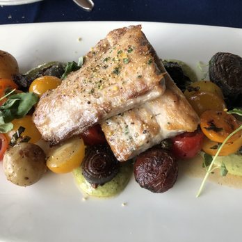 Narcoossee's - New American Near Me - Lake Buena Vista, Florida