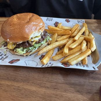 FireFly Burger - Egg bacon burger - Burgers Near Me - Garden Grove, California FireFly Burger - Egg bacon burger - Burgers Near Me - Garden Grove, California