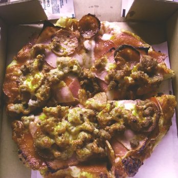 Straw Hat Pizza Grille - Pizza Near Me - Milpitas, California Straw Hat Pizza Grille - Pizza Near Me - Milpitas, California