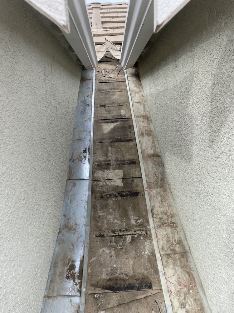 Slide of Ace Roof Repair