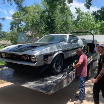 Bullet Towing - Loading up! - Towing Near Me - Austin, Texas