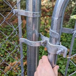 DBLstructures - Gate doesn't latch properly. Just pushes open.