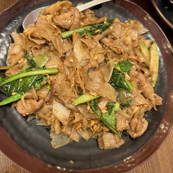 Khao Soi Thai - Pad C-Ew - Thai Near Me - Studio City, California Khao Soi Thai - Pad C-Ew - Thai Near Me - Studio City, California