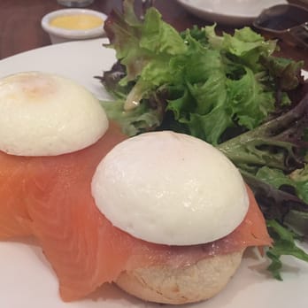 Sarabeth's - Smoked salmon Benedict - Breakfast & Brunch Near Me - New York, New York Sarabeth's - Smoked salmon Benedict - Breakfast & Brunch Near Me - New York, New York