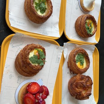 Machine Shop - In the photo there are: jammy egg + green shafts, jammy egg + mushroom + gouda, strawberry tart, and lemon tart. - Desserts Near Me - Philadelphia, Pennsylvania Machine Shop - In the photo there are: jammy egg + green shafts, jammy egg + mushroom + gouda, strawberry tart, and lemon tart. - Desserts Near Me - Philadelphia, Pennsylvania