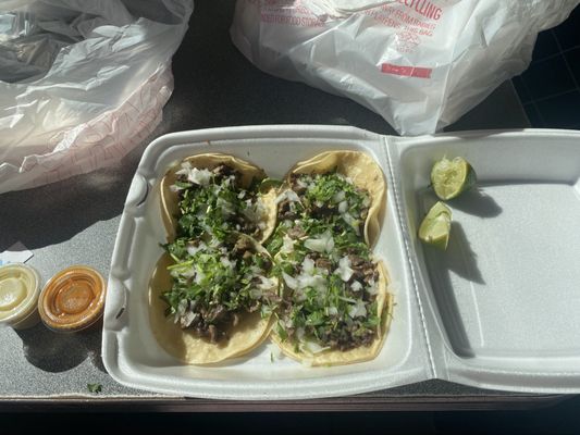 Tacos La Banqueta by null