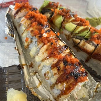Sushiland - Lion king roll with hardly any sauce or flavor. Wet rice and flavorless crab. - Japanese Near Me - Hayward, California
