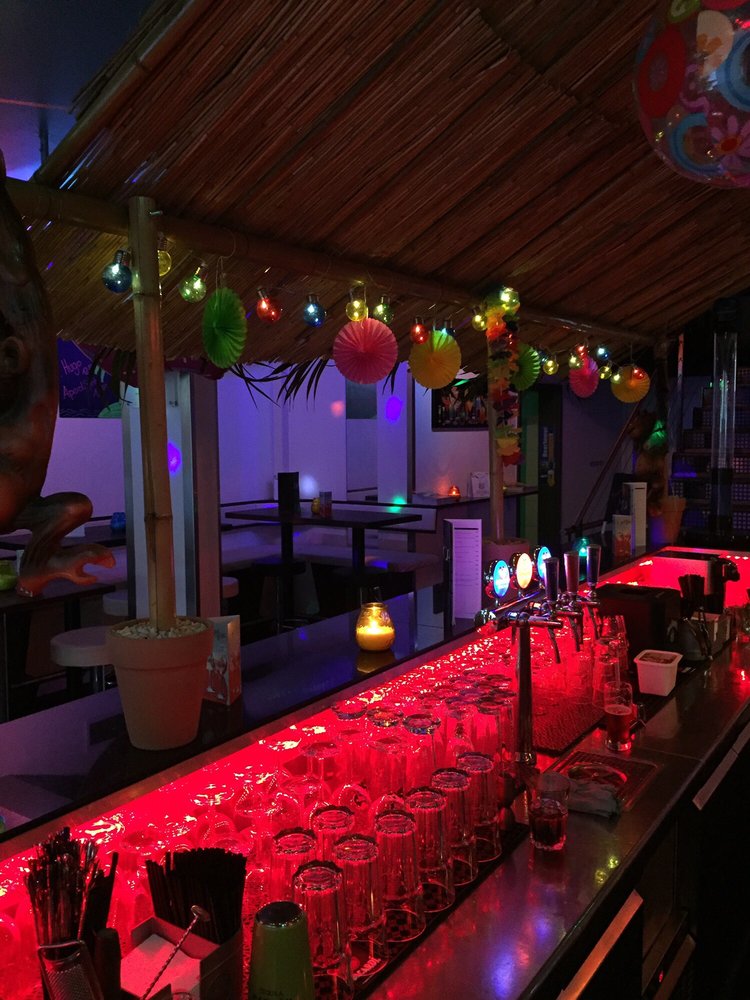 INFINITY BAR & LOUNGE Updated August 2024 10 Photos