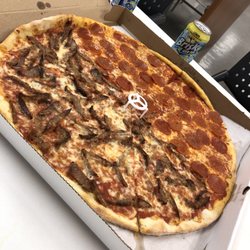 Good Fella's Deli - Great pizza.