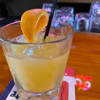 Parrott's Sports Grille - Breakfast - Sports Bars Near Me - Firestone, Colorado