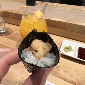 Sugo Hand Roll Bar - Spicy Bay Scallop Hand Roll - Sushi Bars Near Me - Seattle, Washington Sugo Hand Roll Bar - Spicy Bay Scallop Hand Roll - Sushi Bars Near Me - Seattle, Washington