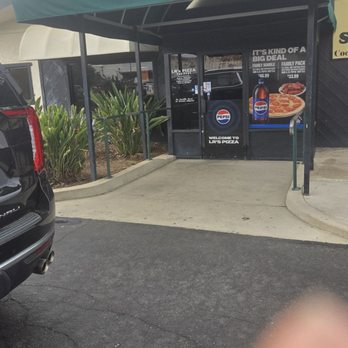Lr's Pizza - Pizza Near Me - Delano, California Lr's Pizza - Pizza Near Me - Delano, California